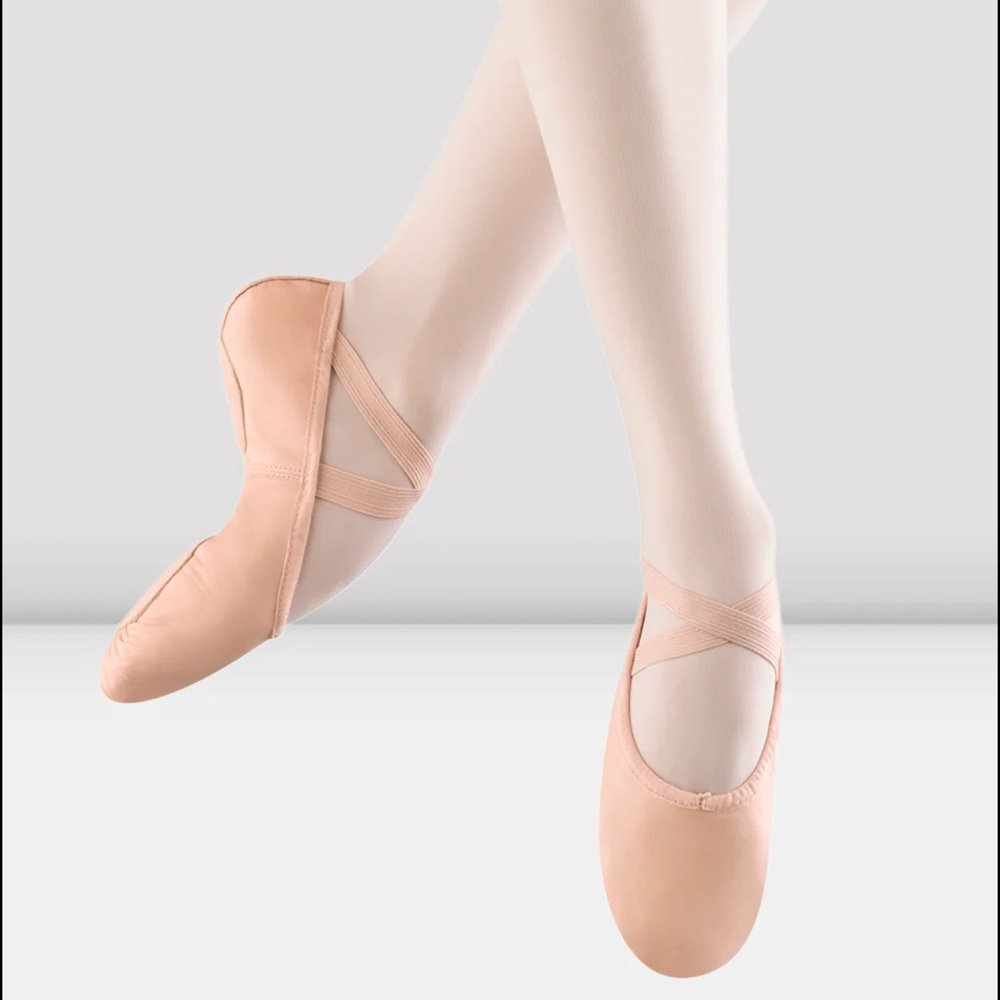 NWT Bloch Women's Leather Ballet Flats - Pink Size 5.5 brand new never worn